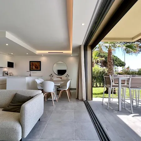 Bright T3 With Pool And Sea View Апартаменты *