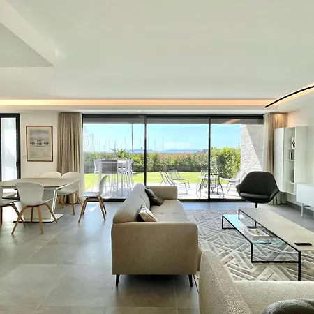 Bright T3 With Pool And Sea View Сент-Максим